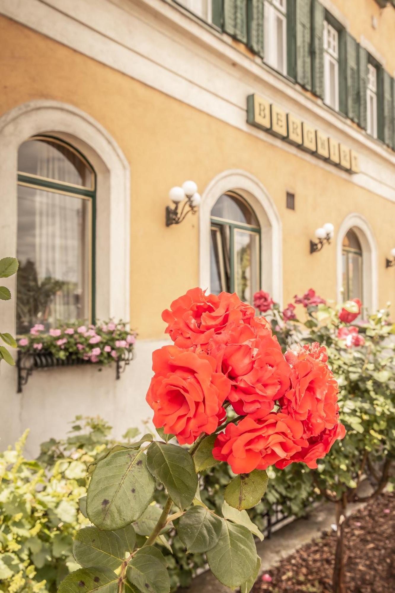 Hotel Bergwirt Schoenbrunn Wina Bagian luar foto