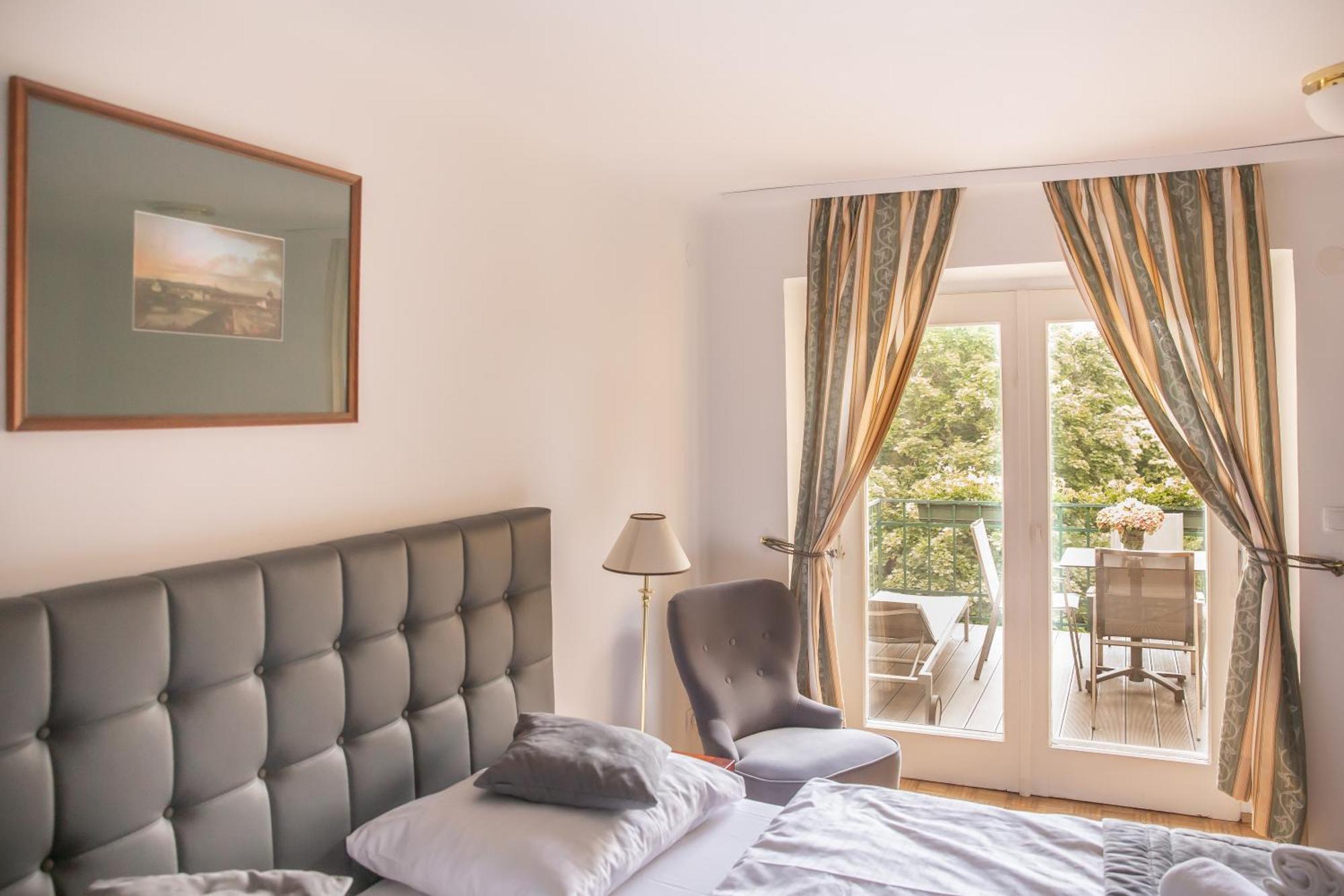 Hotel Bergwirt Schoenbrunn Wina Bagian luar foto