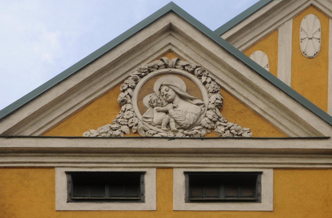 Hotel Bergwirt Schoenbrunn Wina Bagian luar foto