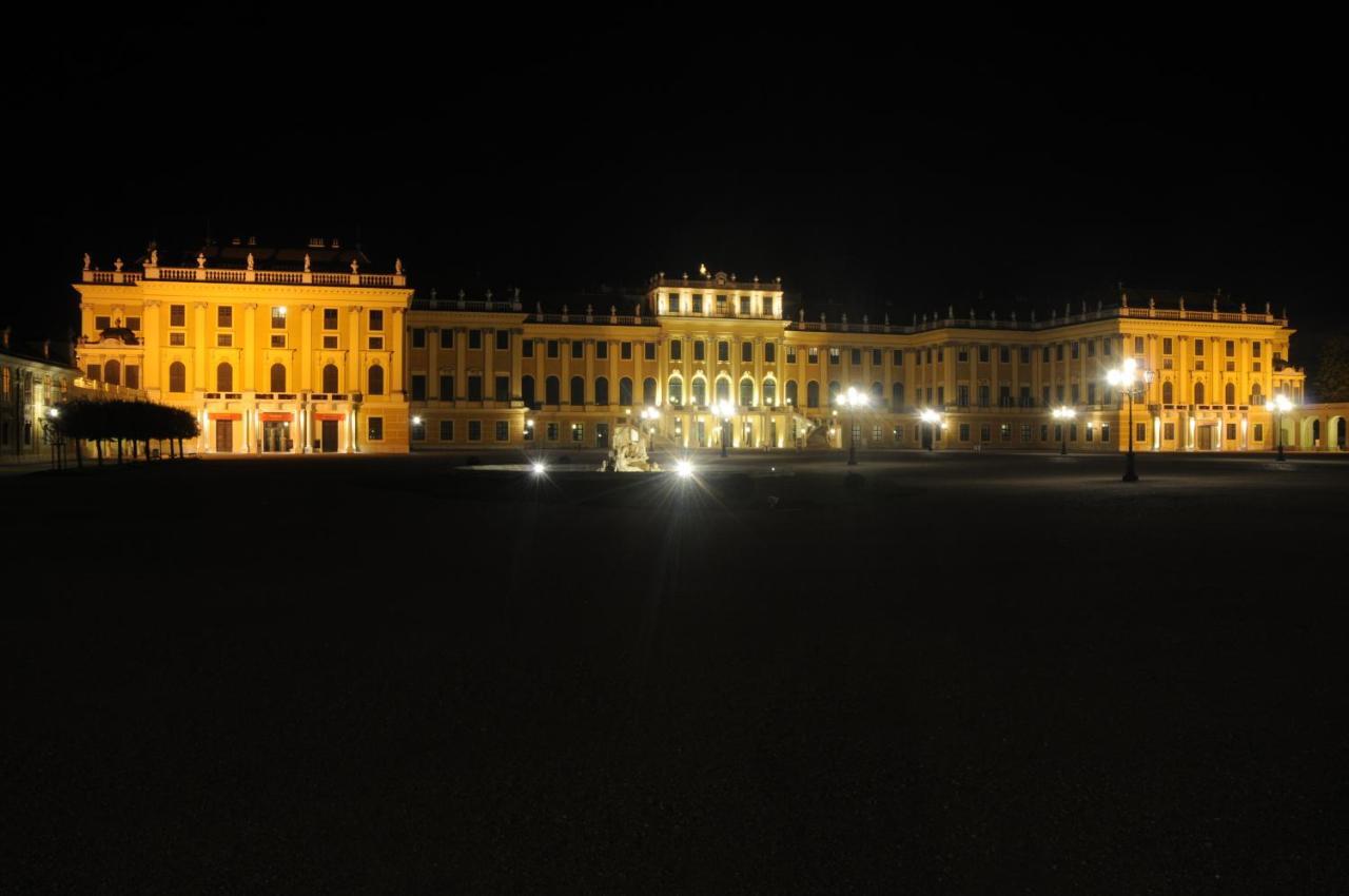 Hotel Bergwirt Schoenbrunn Wina Bagian luar foto